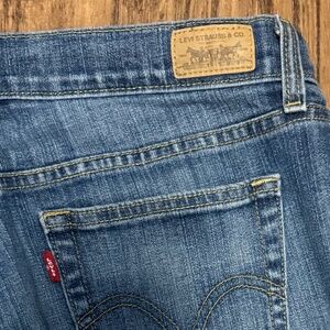Levi's 515 Boot Cut Jeans Size 8M